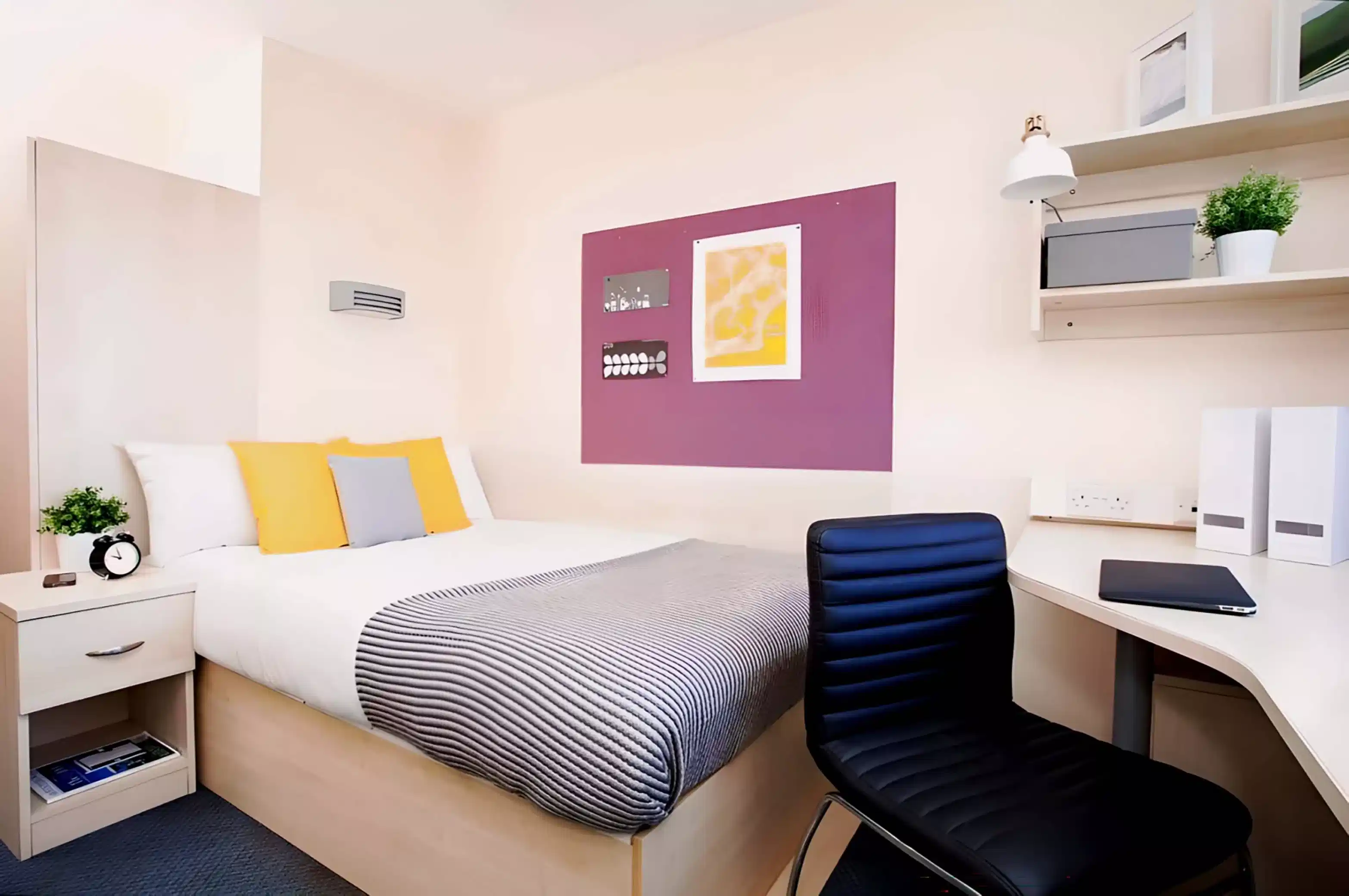 Ensuite – Silver - Bedroom