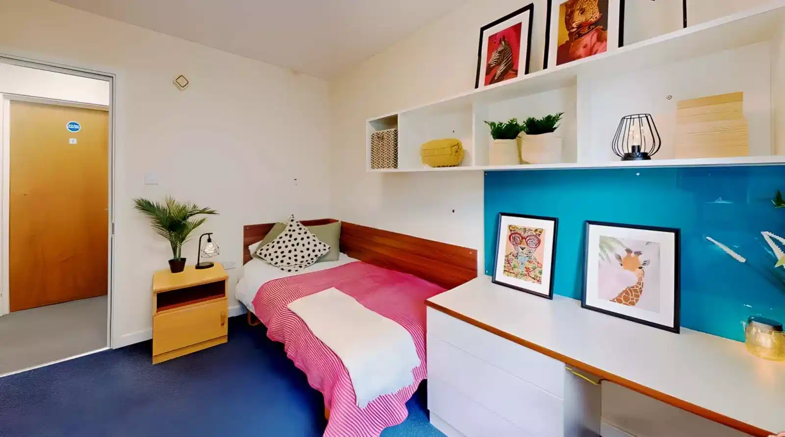 Standard Room - Bedroom