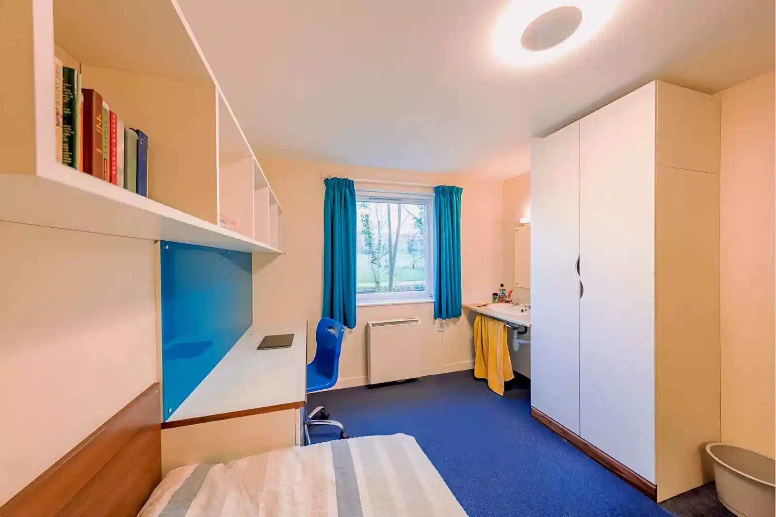 Standard Room - Bedroom