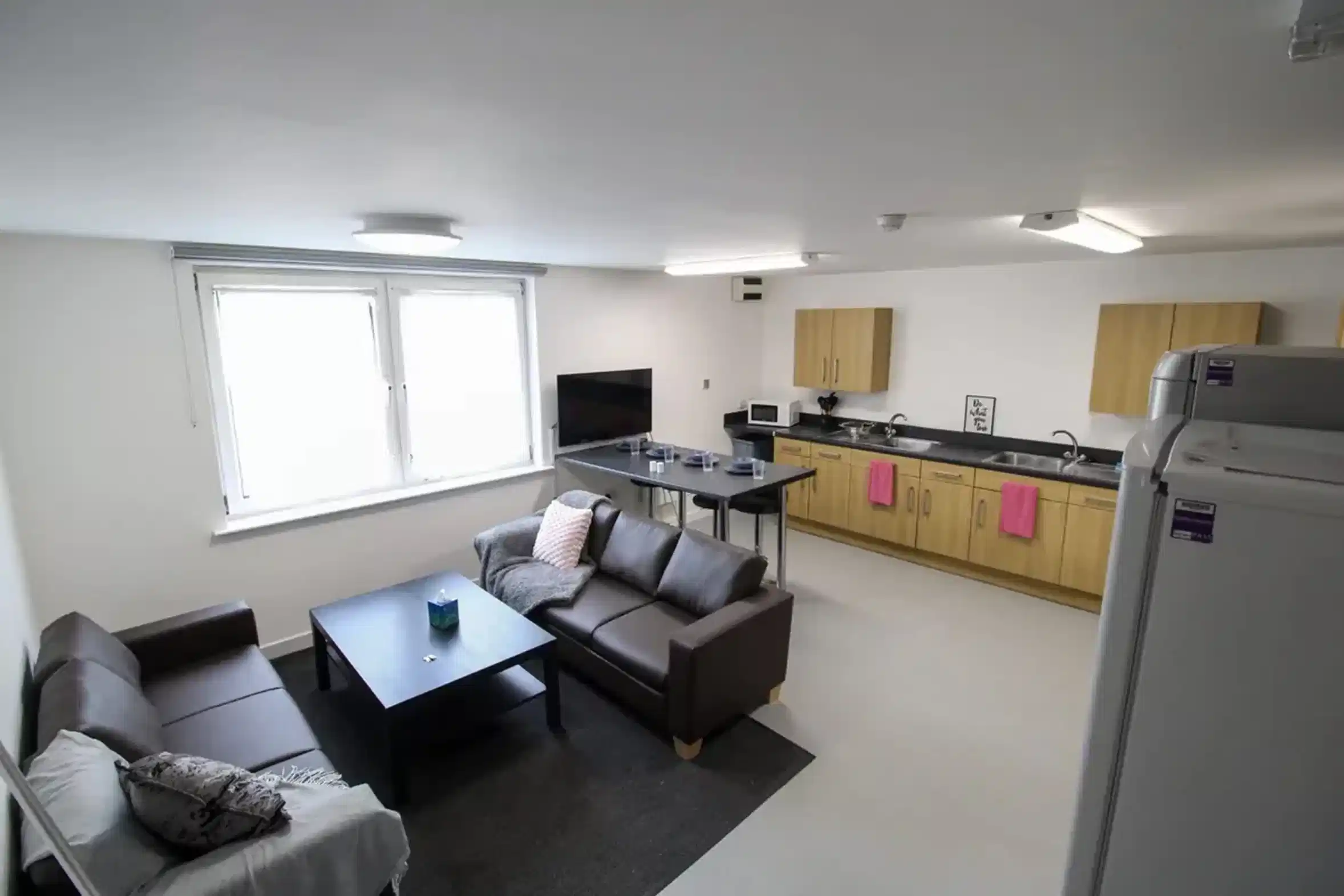 Non Ensuite - Gold - Common Area