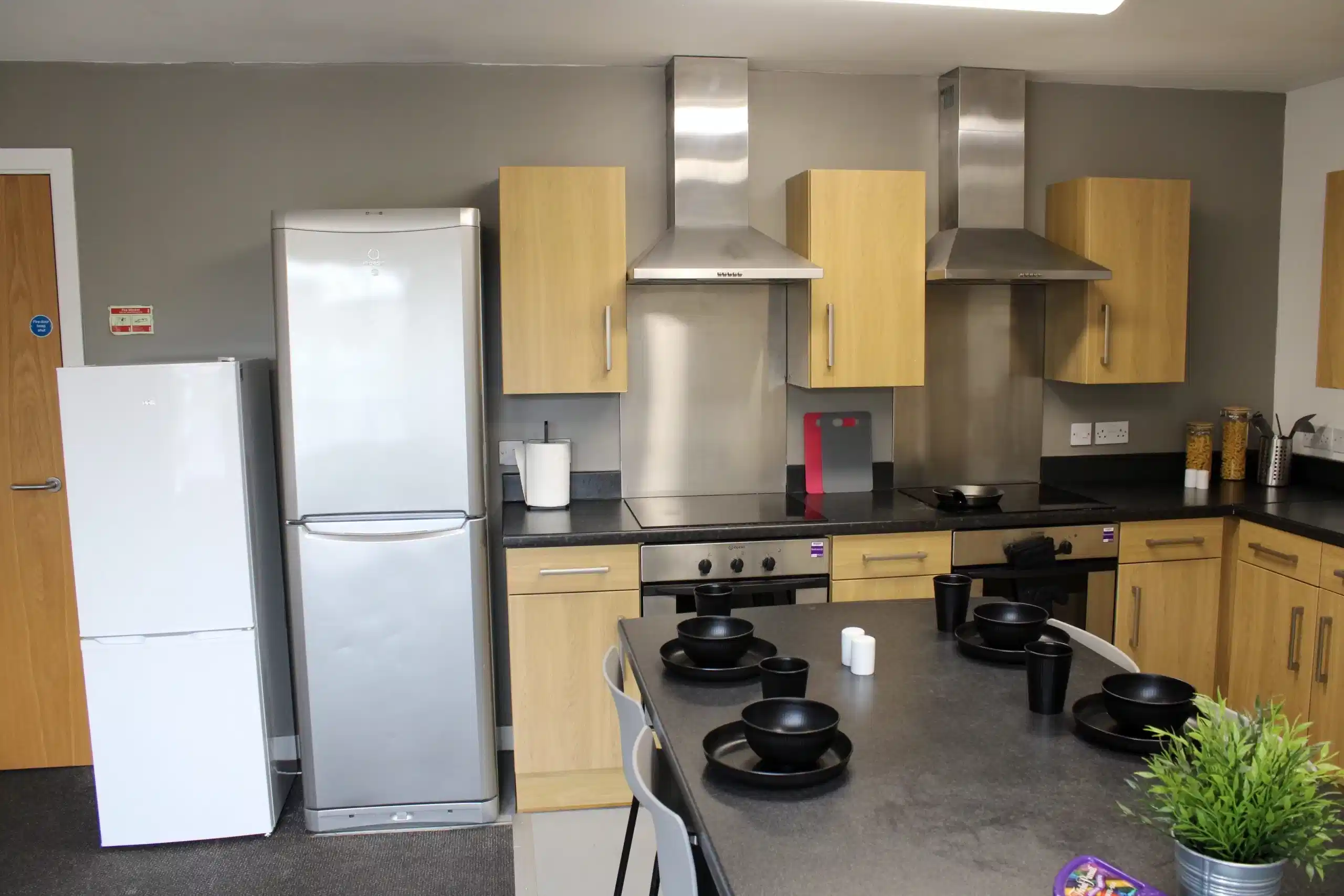 Non Ensuite - Silver - Kitchen