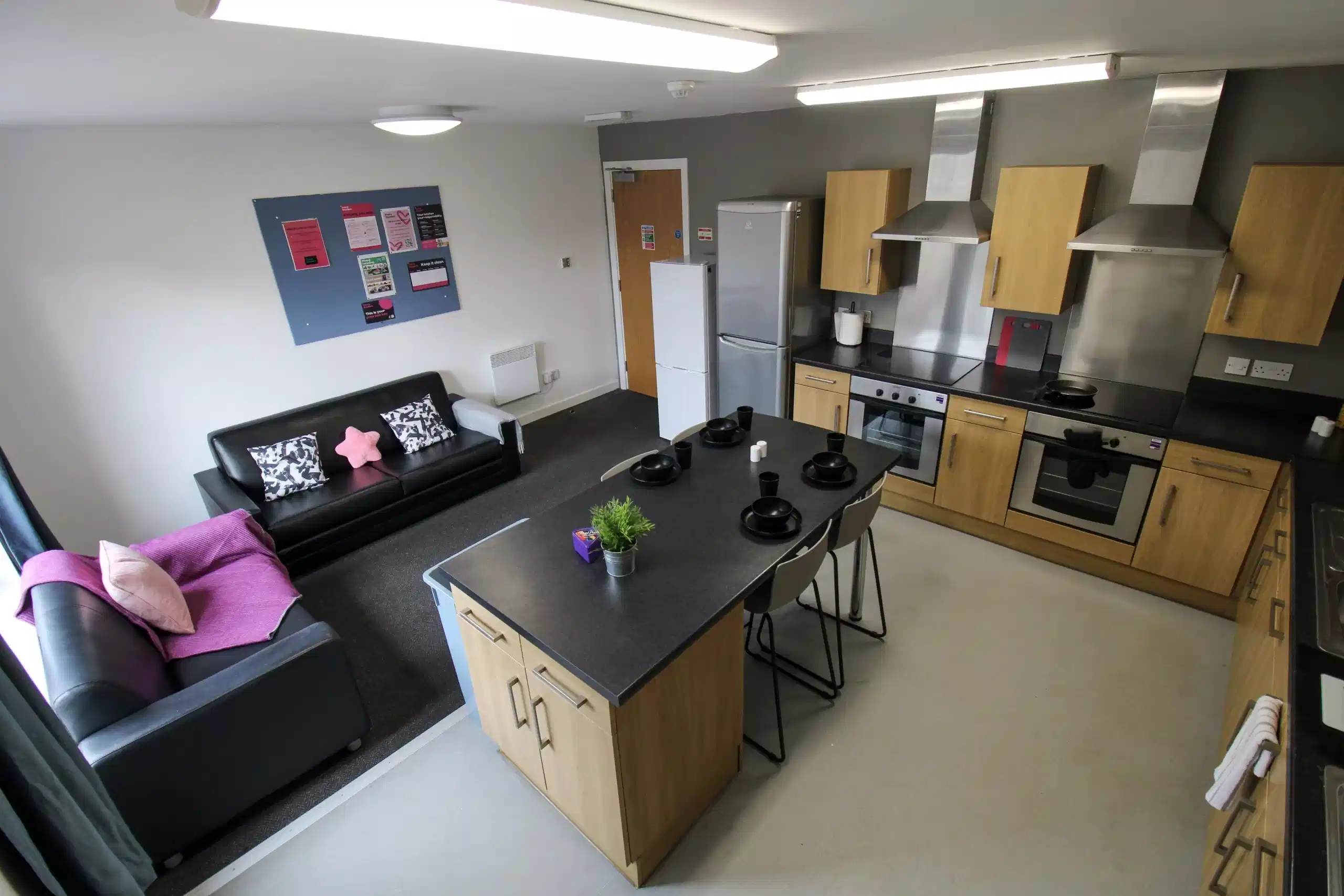 Non Ensuite - Silver - Kitchen