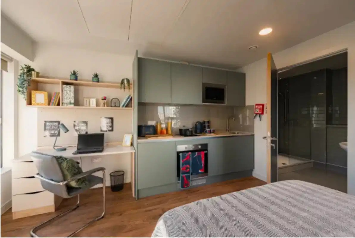 Gold Studio - Low Floor - Bedroom