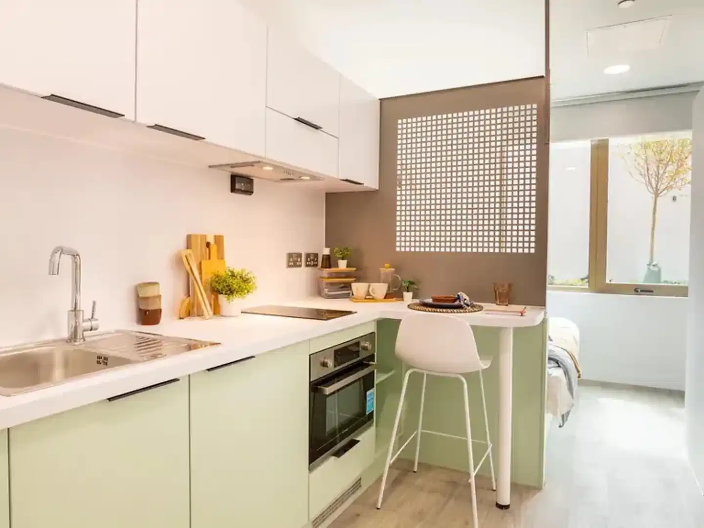 Classic Studio - Kitchen