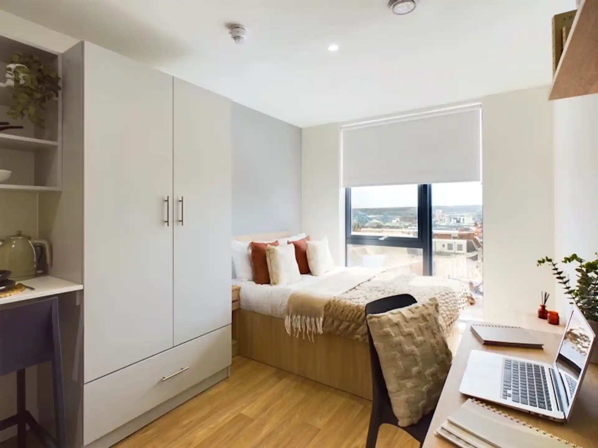 Premium Studio - Bedroom