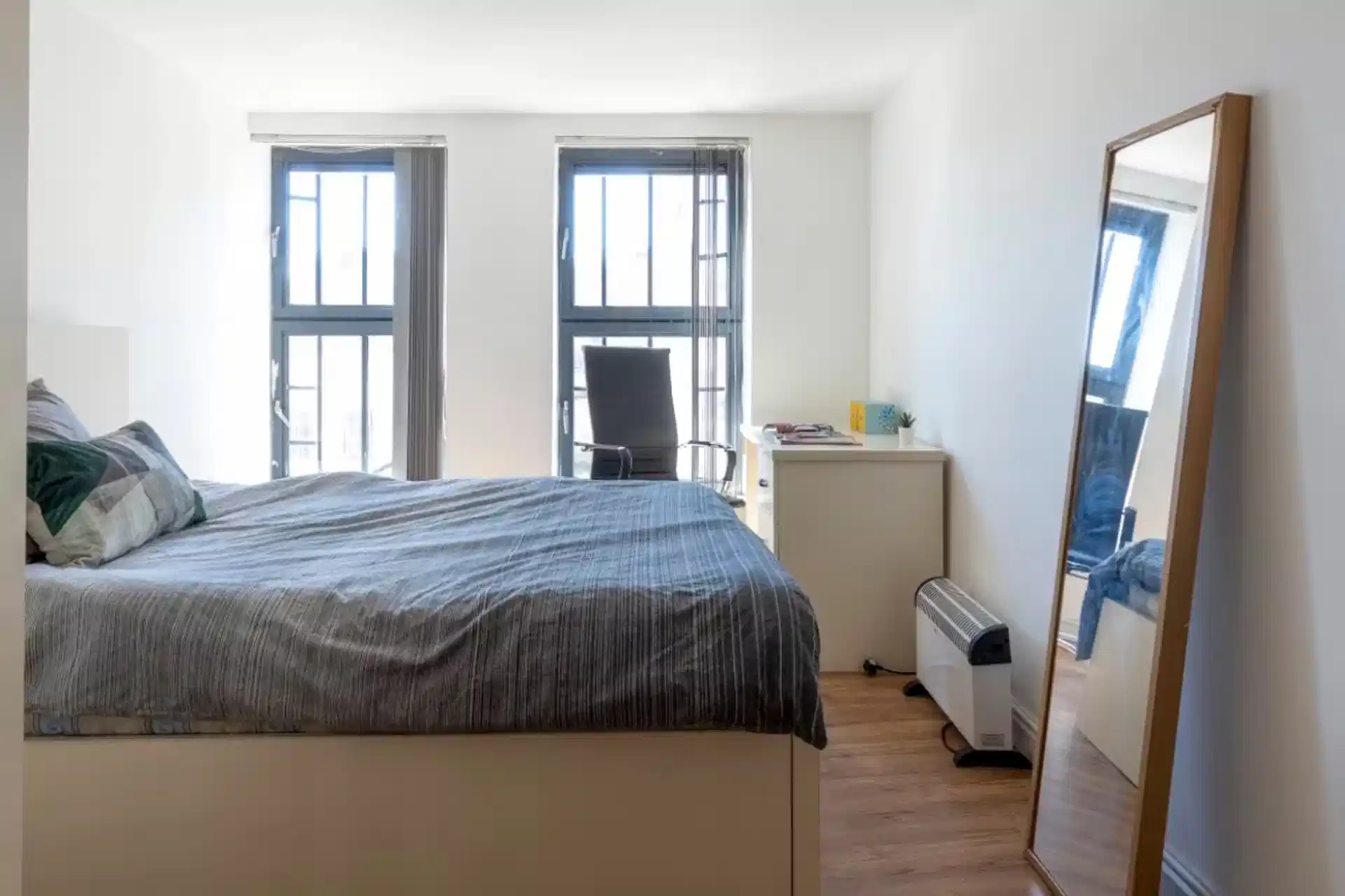Premier 2 Bed - Bedroom