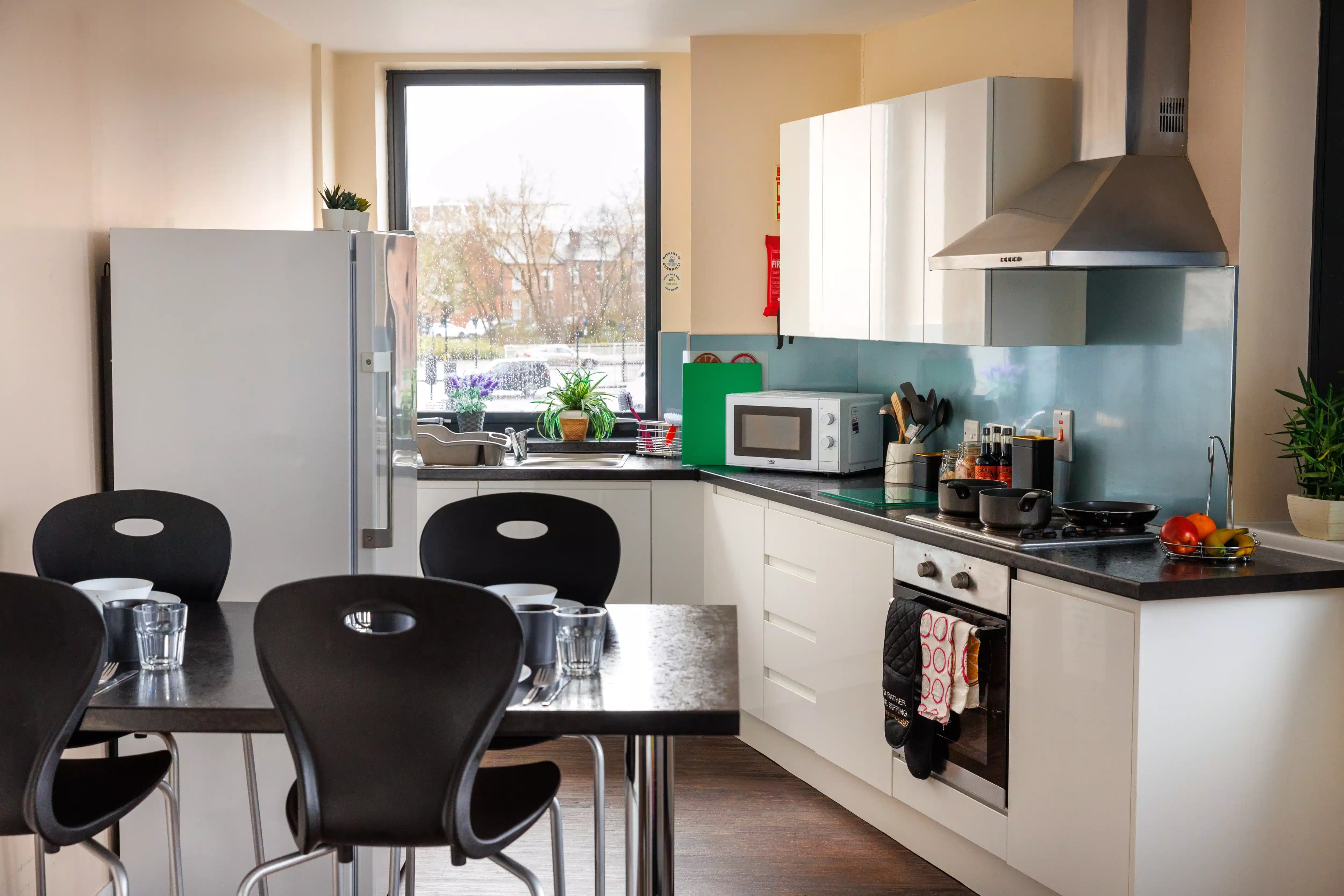 Bronze Standard En-Suite - Kitchen