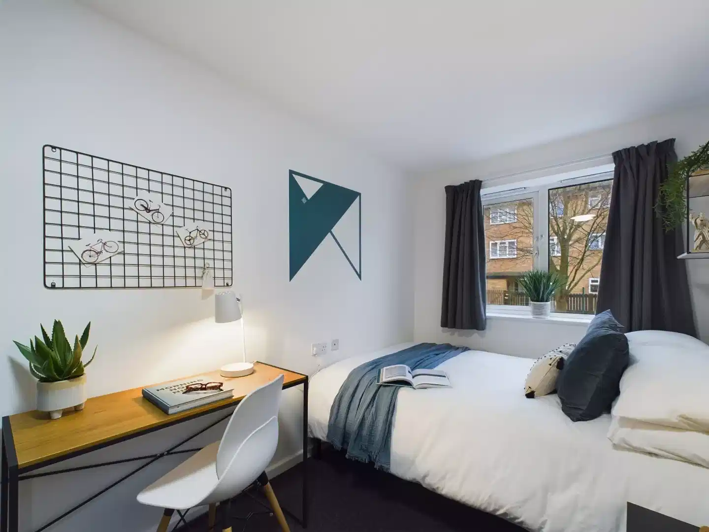 4 Bedroom House - Bedroom