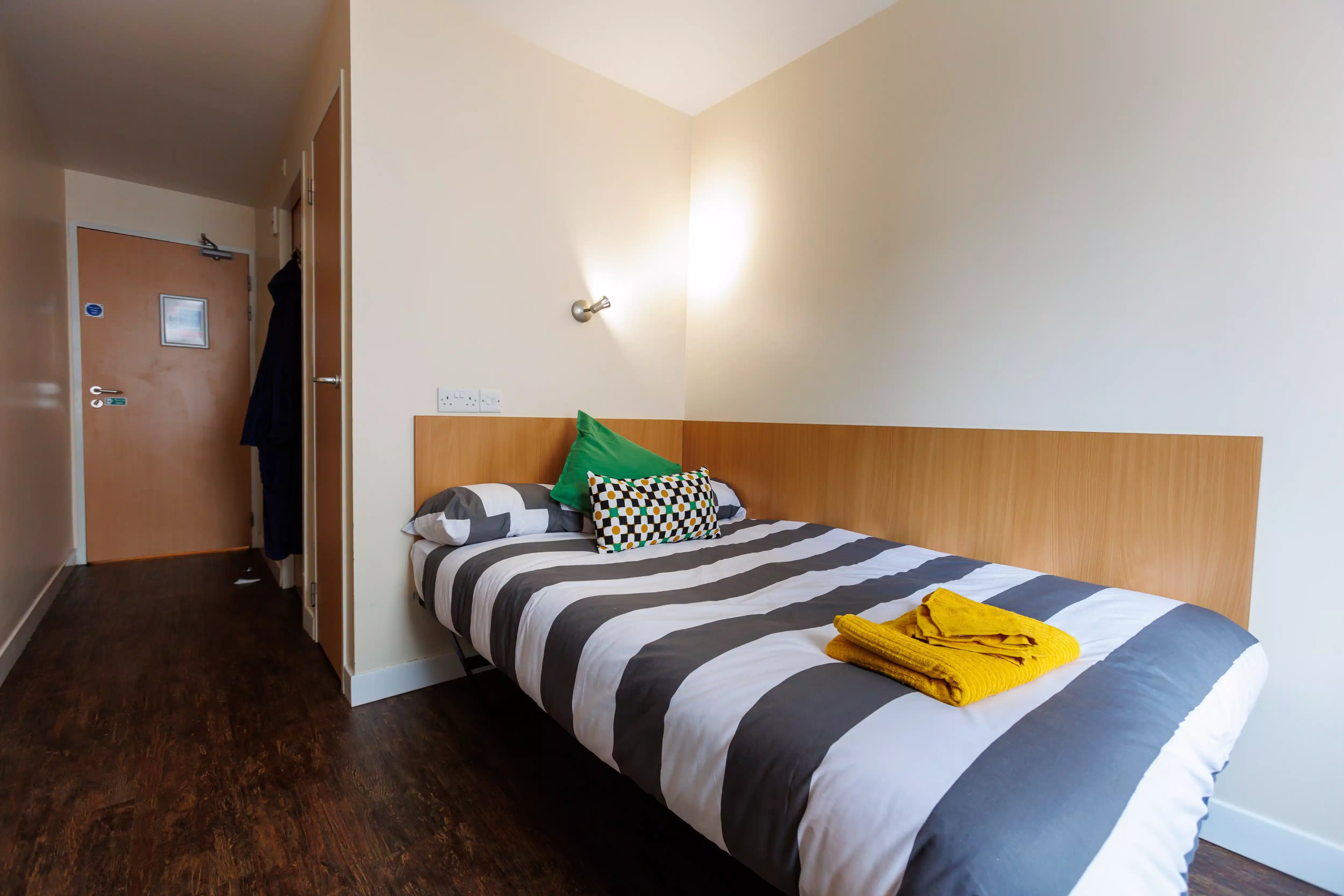 Bronze Standard En-Suite - Bedroom