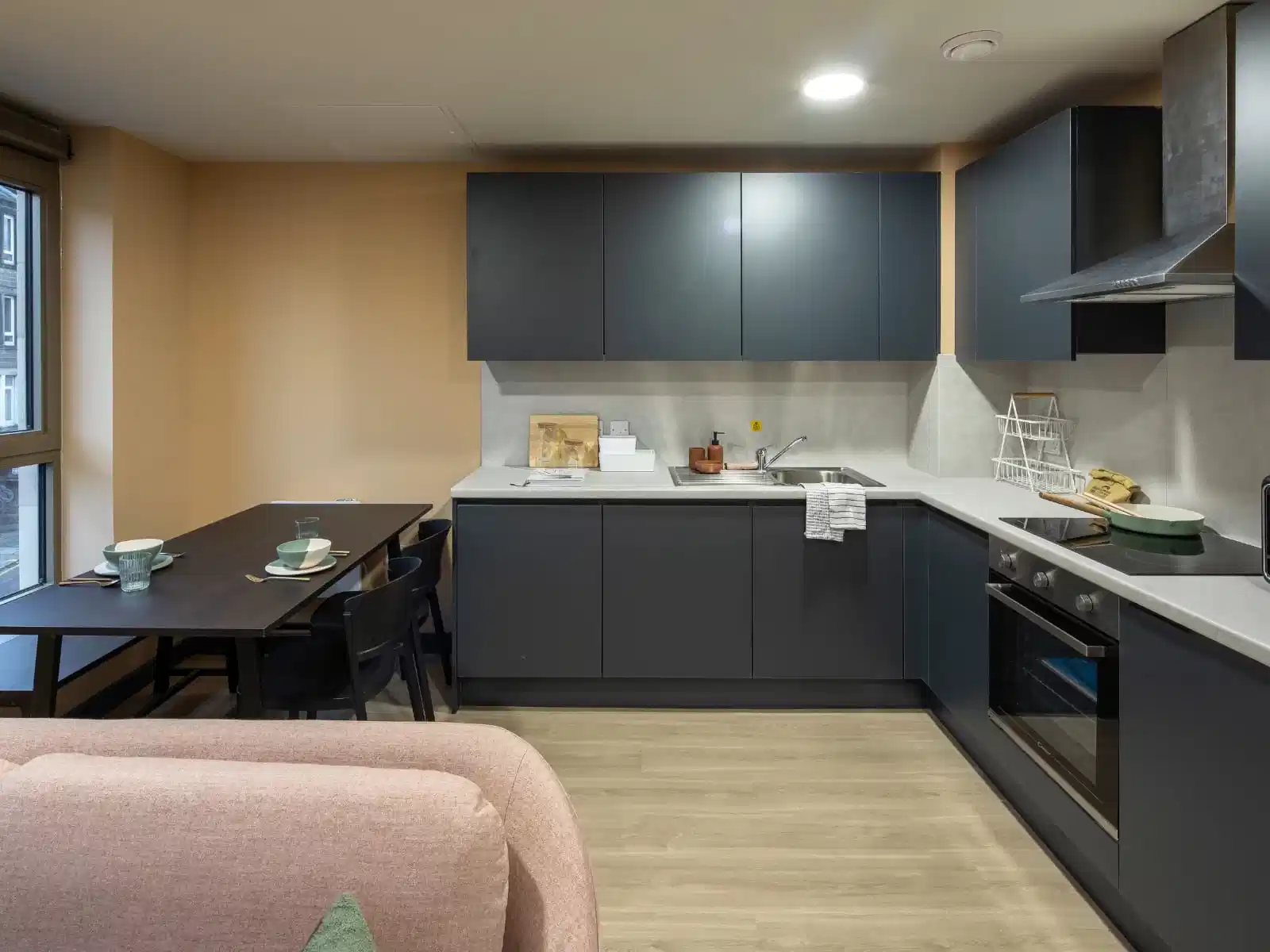 Deluxe En Suite - Kitchen