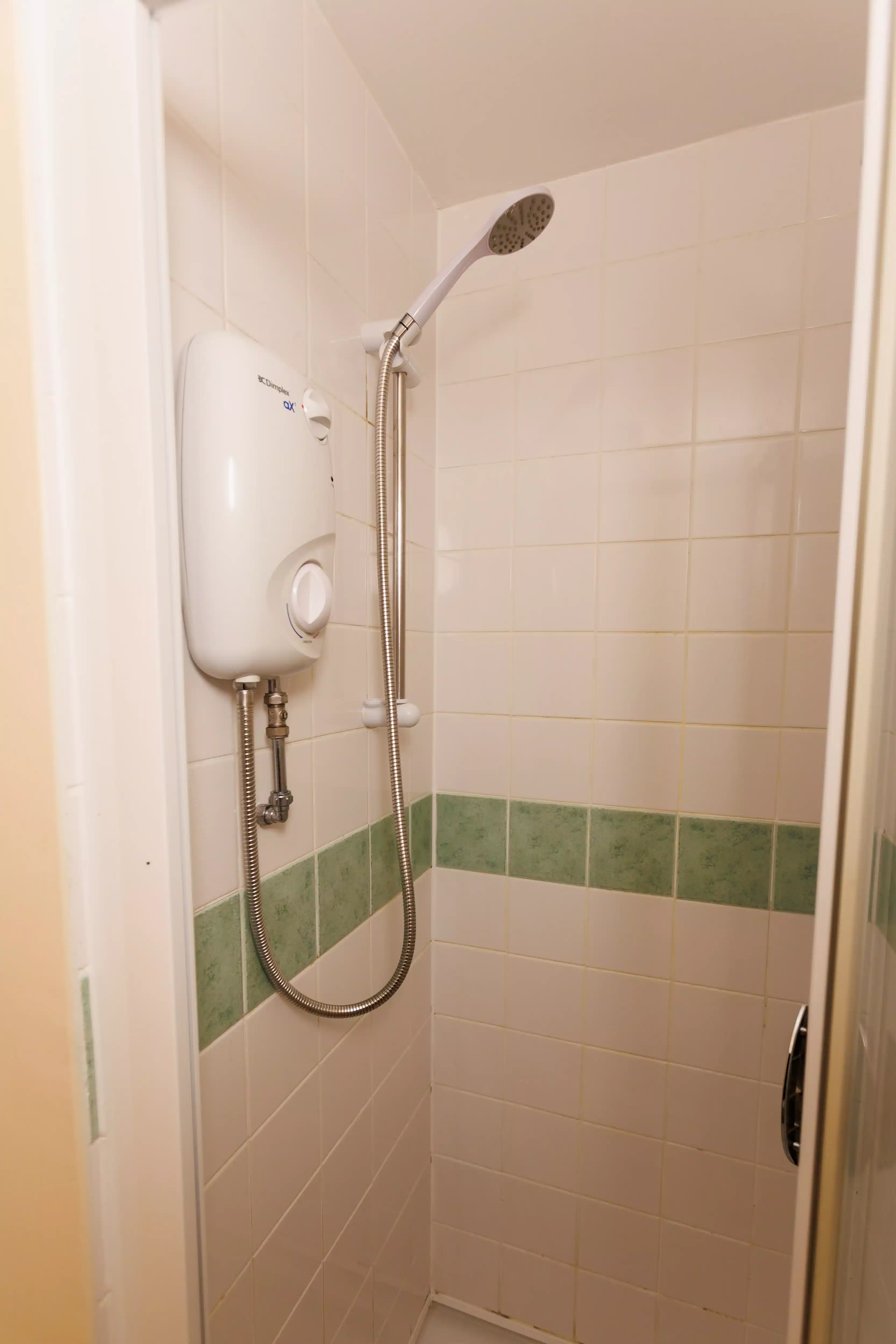 Bronze Standard En-Suite - Bathroom