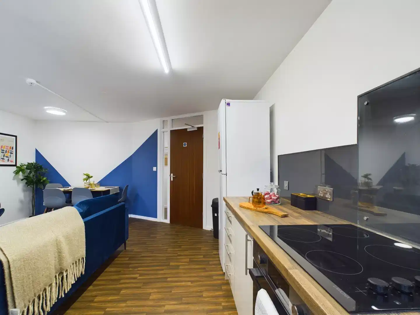 4 Bedroom House - Kitchen