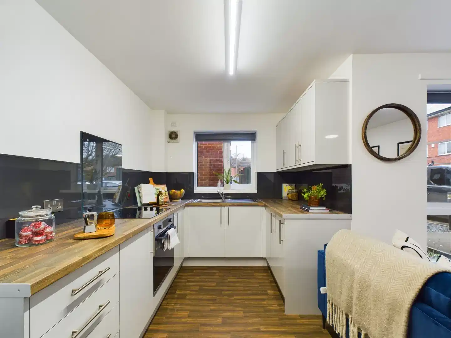 4 Bedroom House - Kitchen