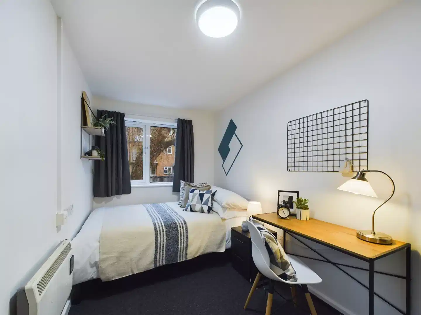 4 Bedroom House - Bedroom