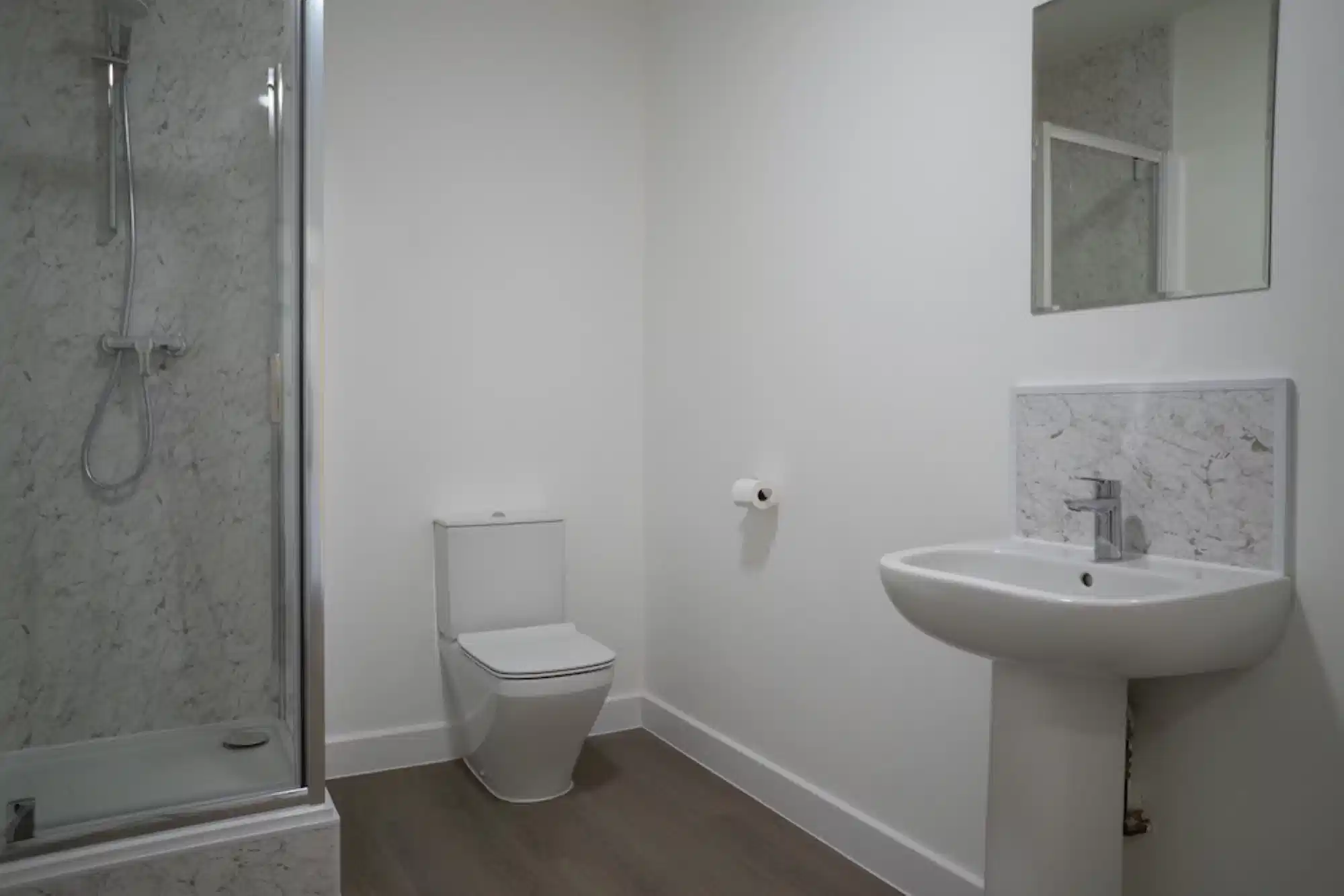 5 Bedroom House - Bathroom
