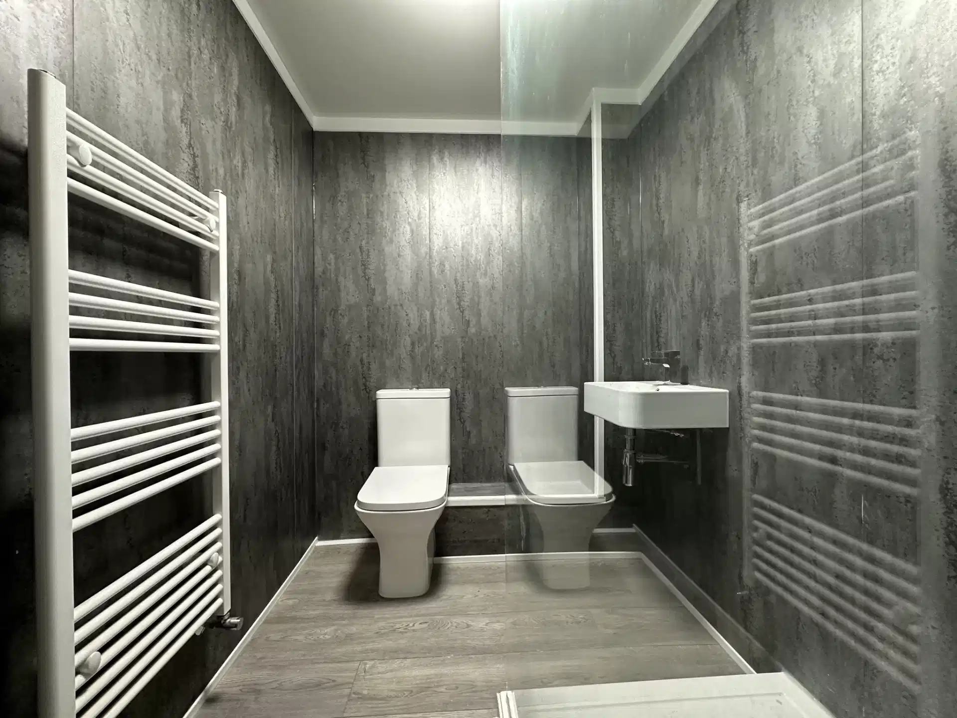 7 Bedroom House - Bathroom