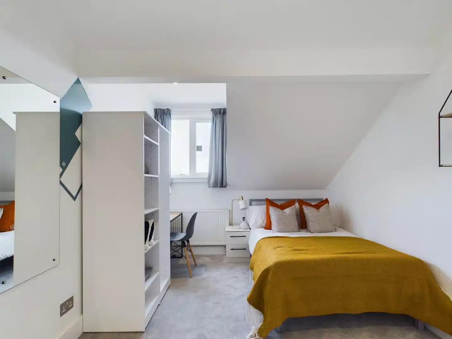 7 Bedroom House - Bedroom