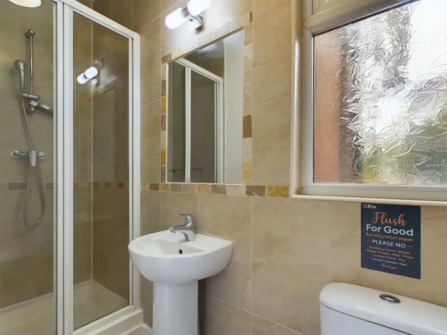 7 Bedroom House - Bathroom