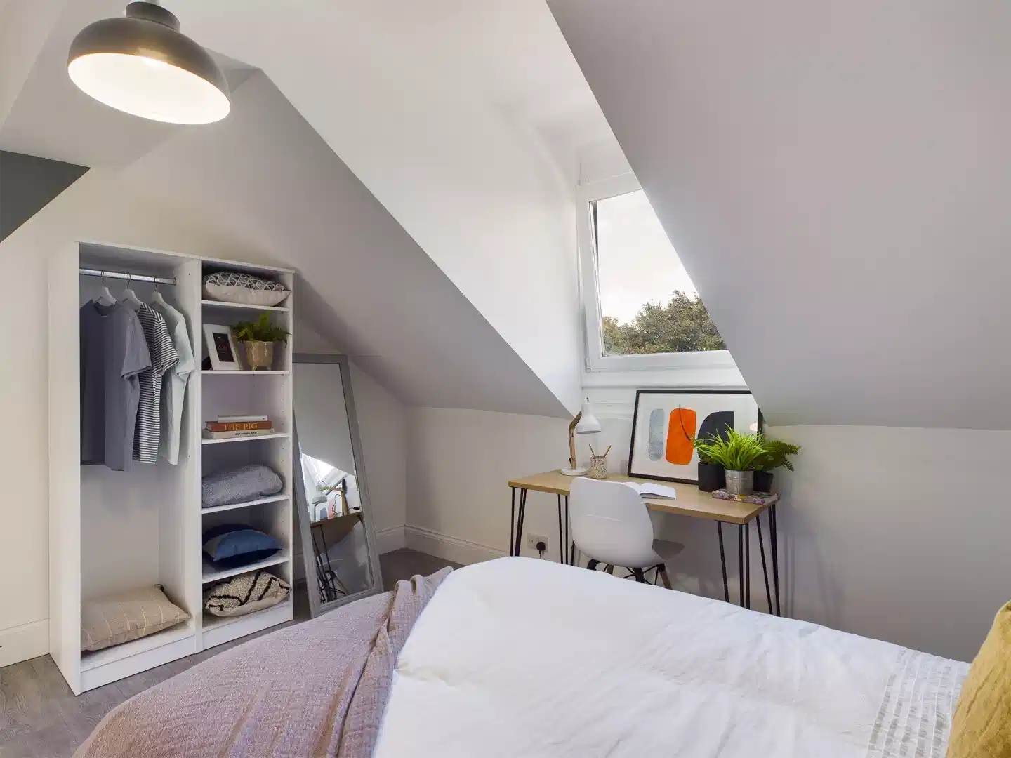 6 Bedroom House - Bedroom