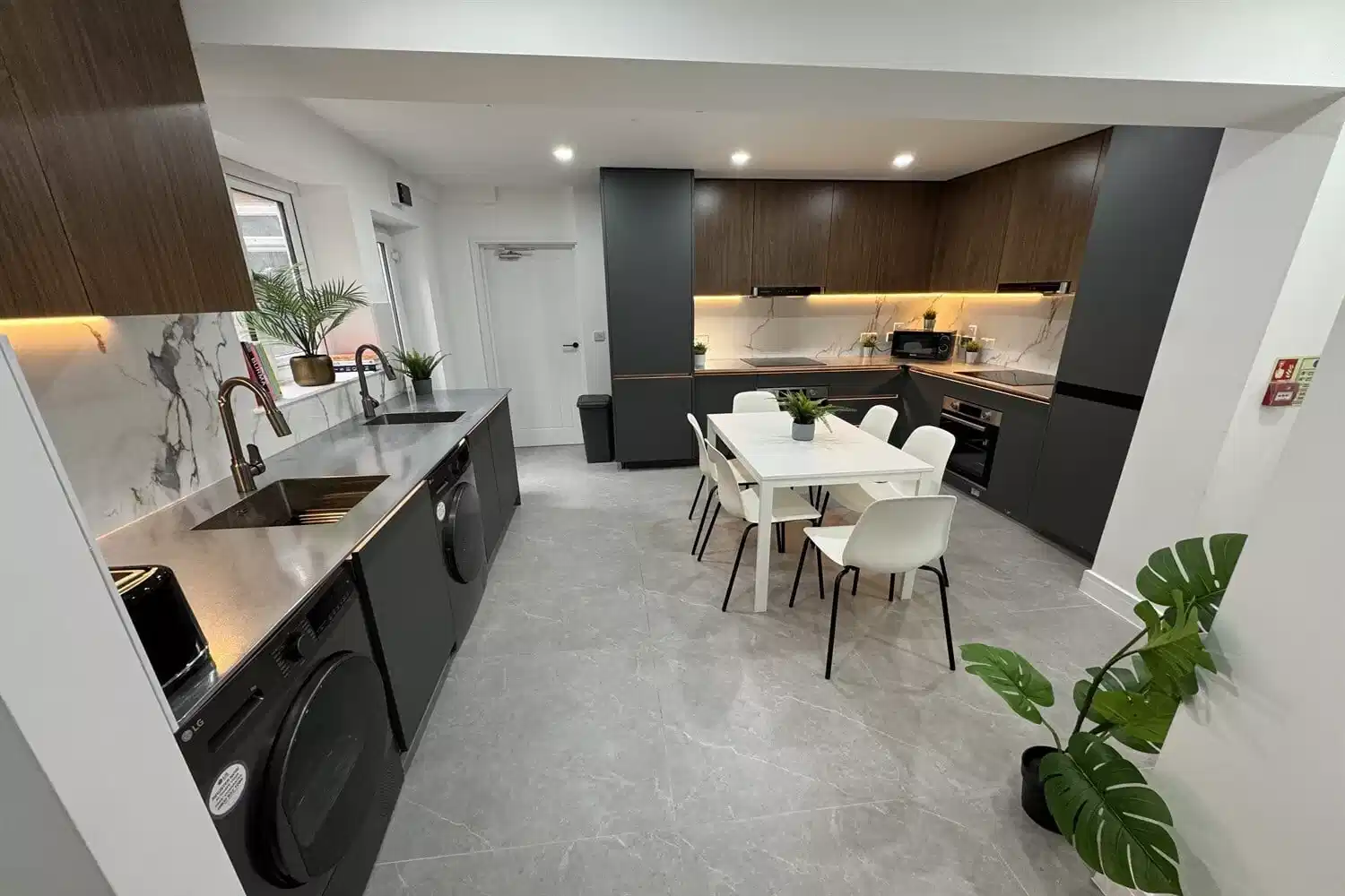 Double Ensuite Rooms - Kitchen