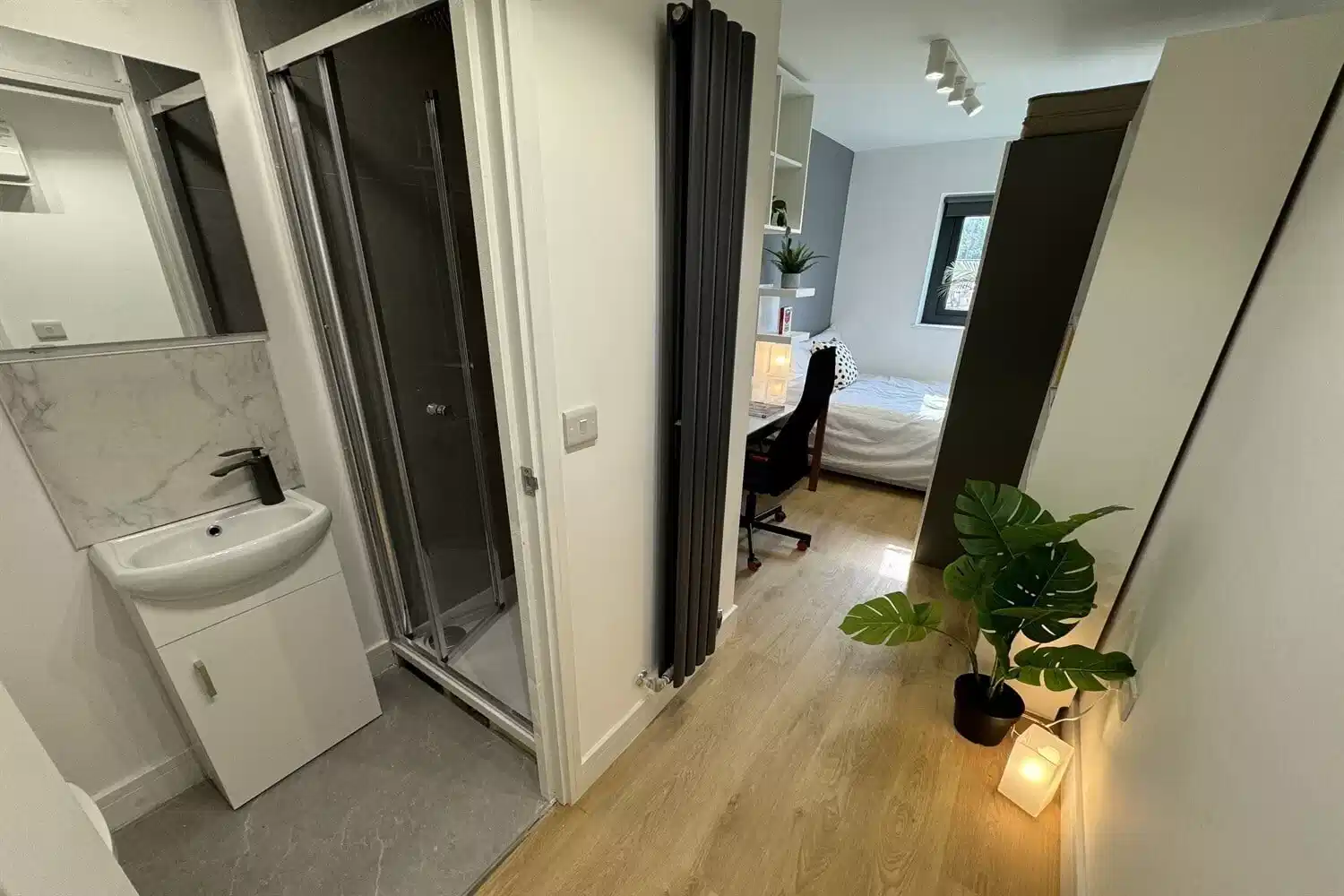Double Ensuite Rooms - Bathroom