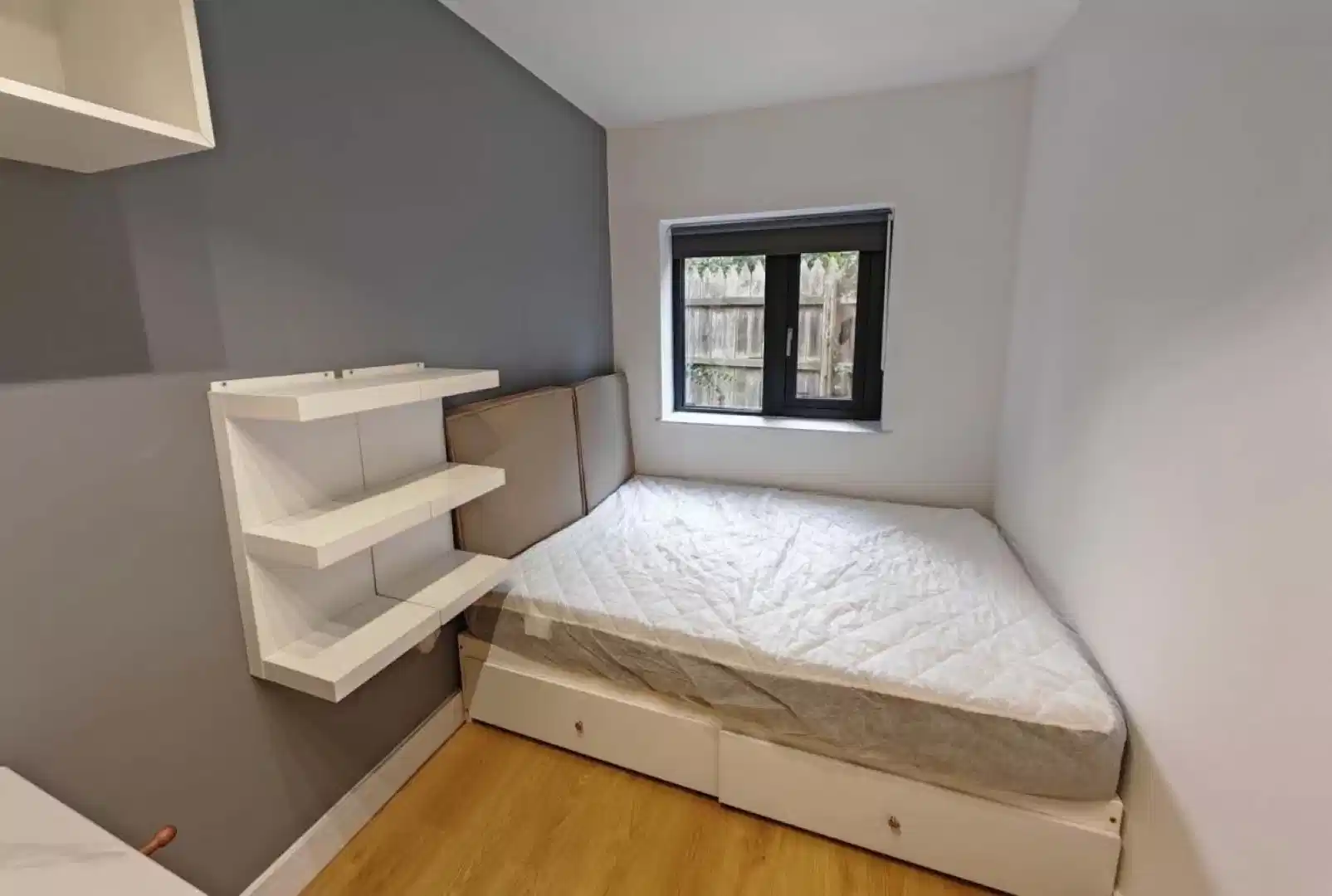 Plus Style Ensuite Room  - Bedroom