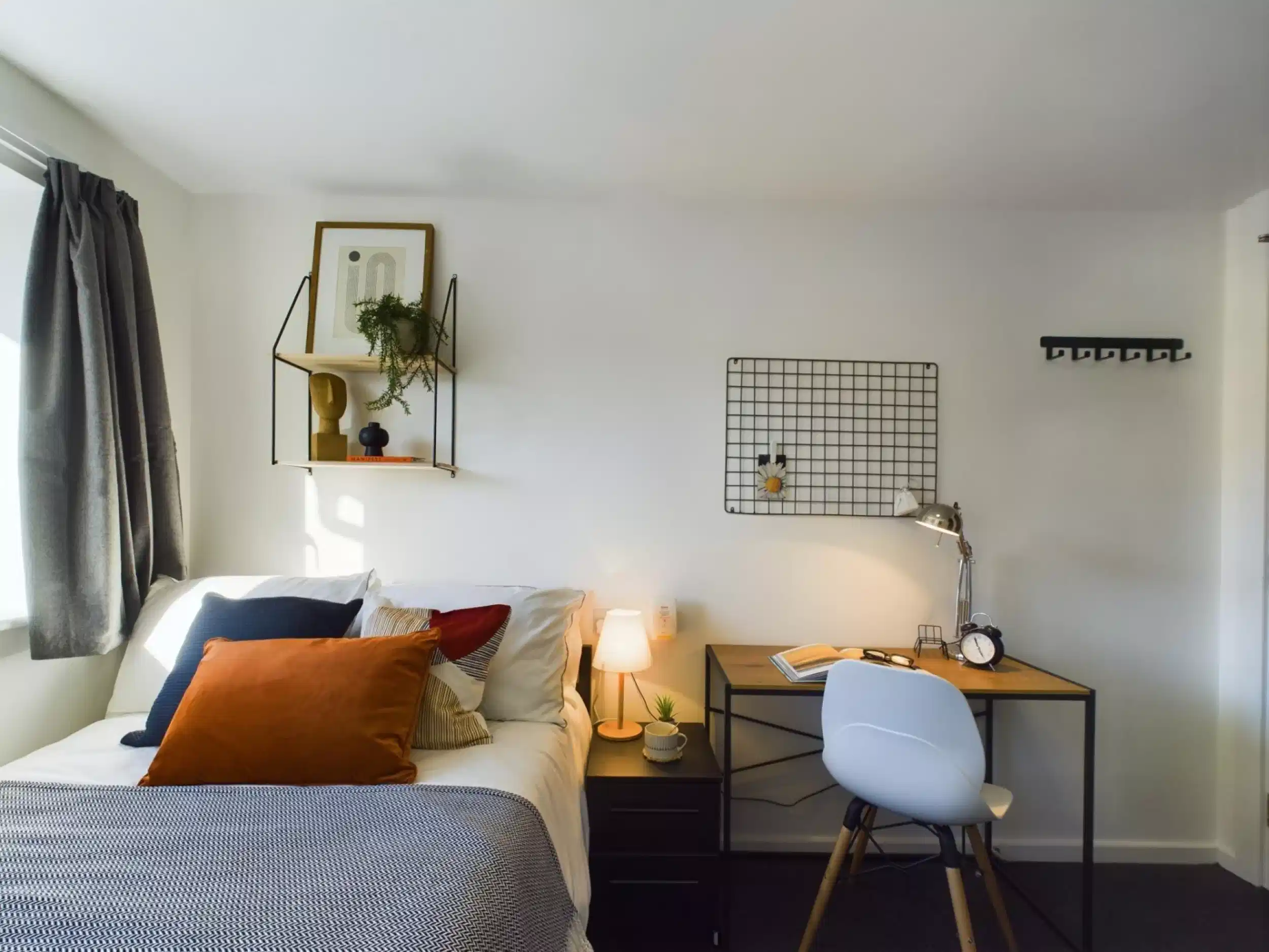 4 Bedroom House - Bedroom