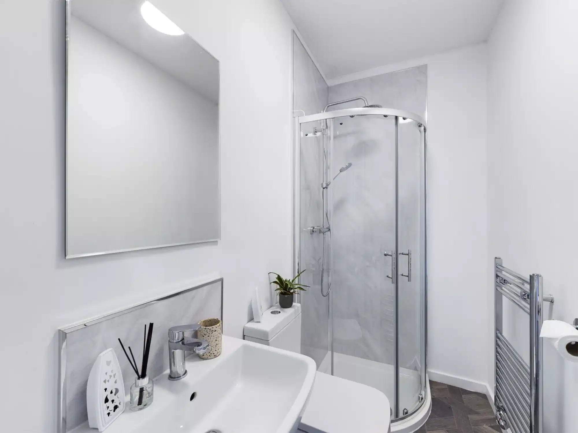 5 Bedroom House - Bathroom