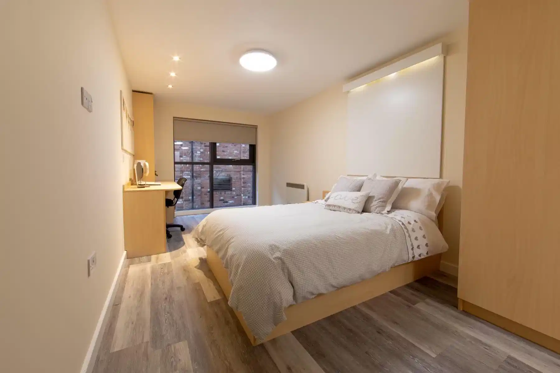 Medium Studio - Bedroom