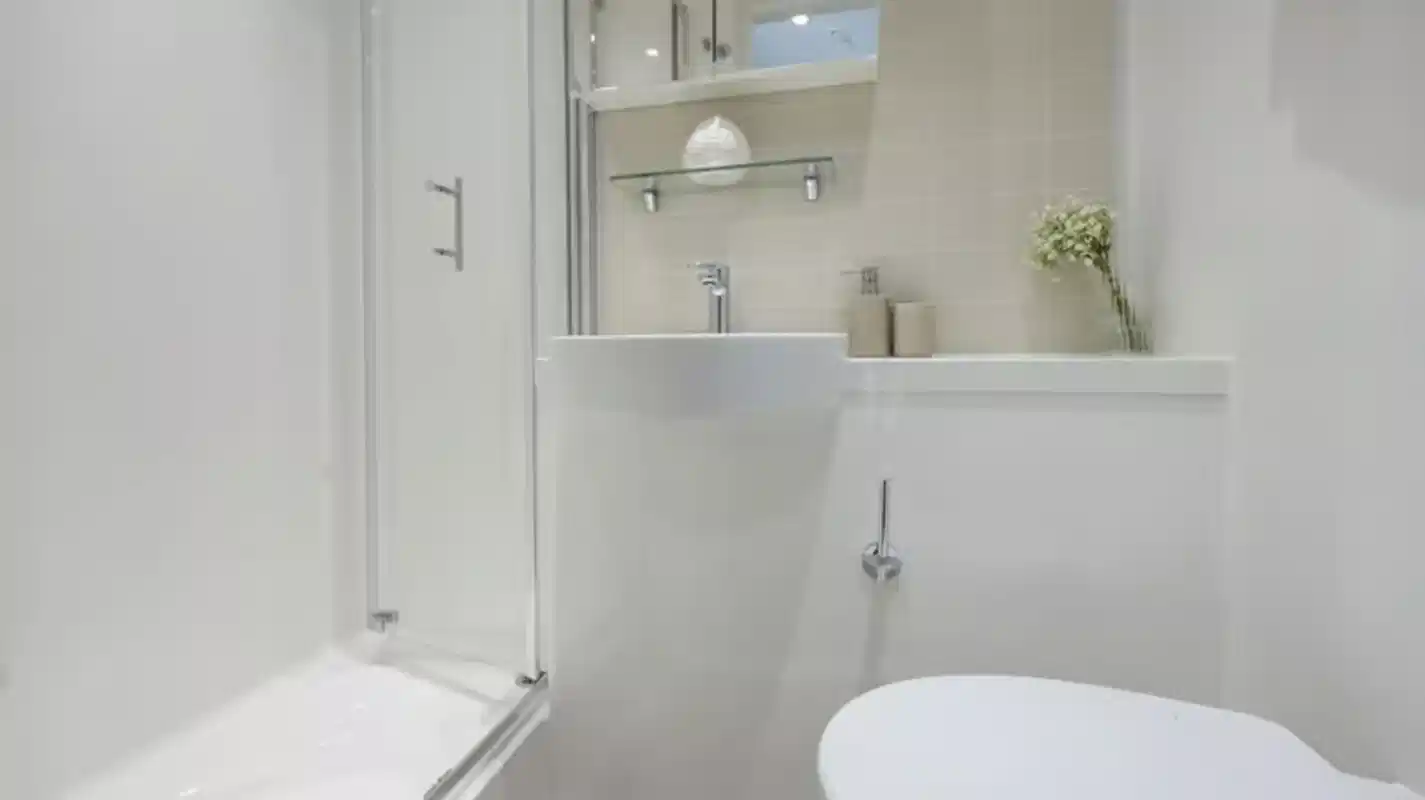 Classic Studio - Bathroom