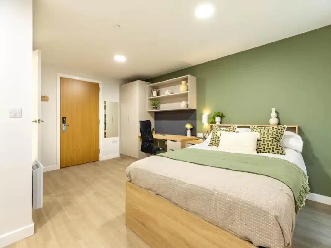 Ground Floor Classic Plus Studio - Bedroom
