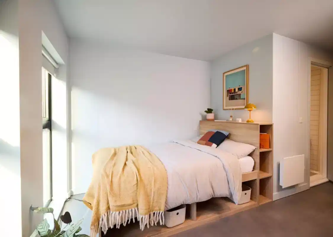 Classic Plus Ensuite - Room