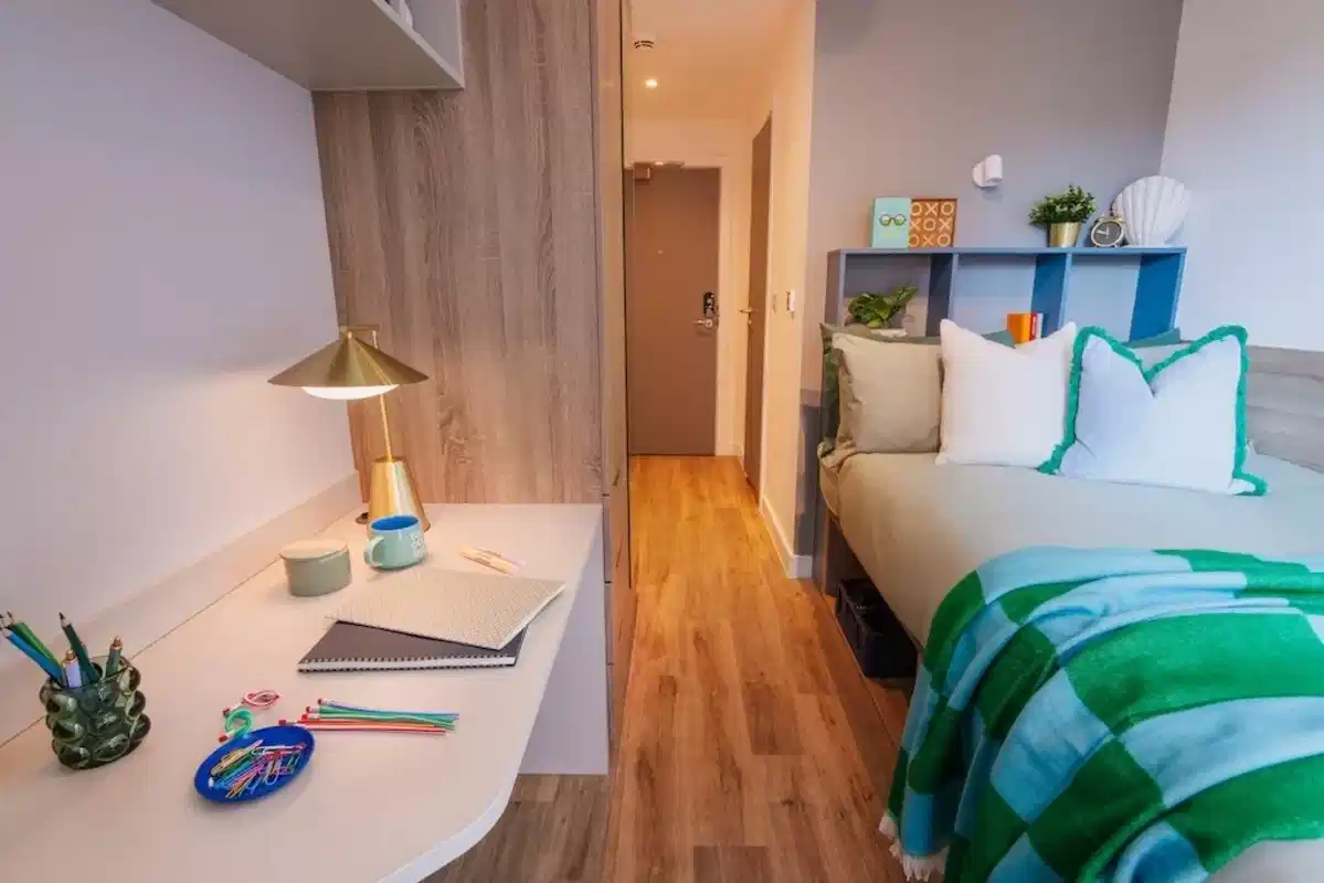 8 Room Unit - Standard Room - Bedroom