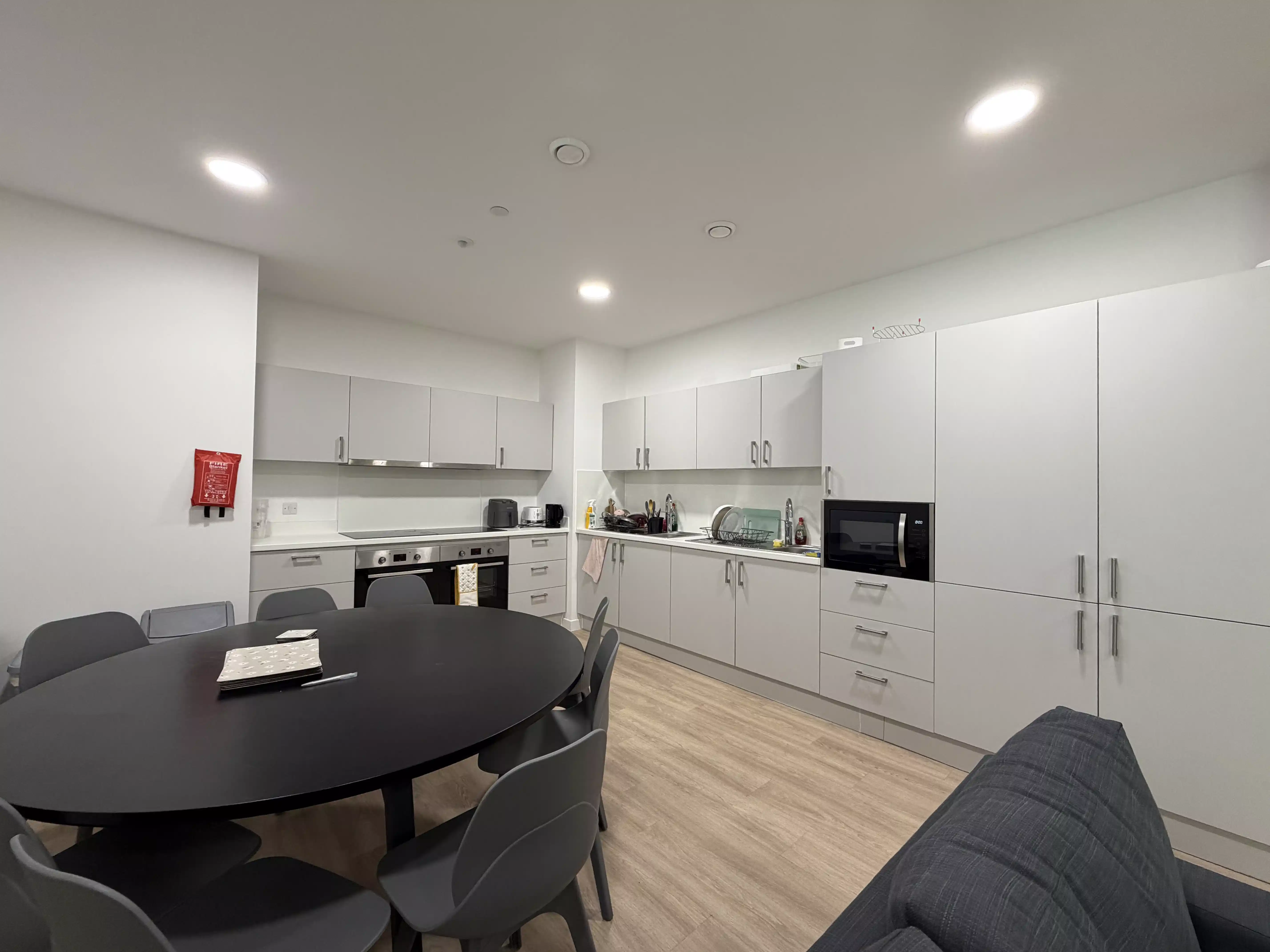 Classic En-suite - Kitchen