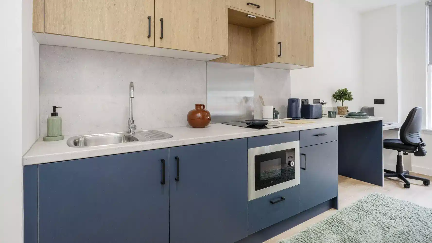 Classic Studio - Kitchen