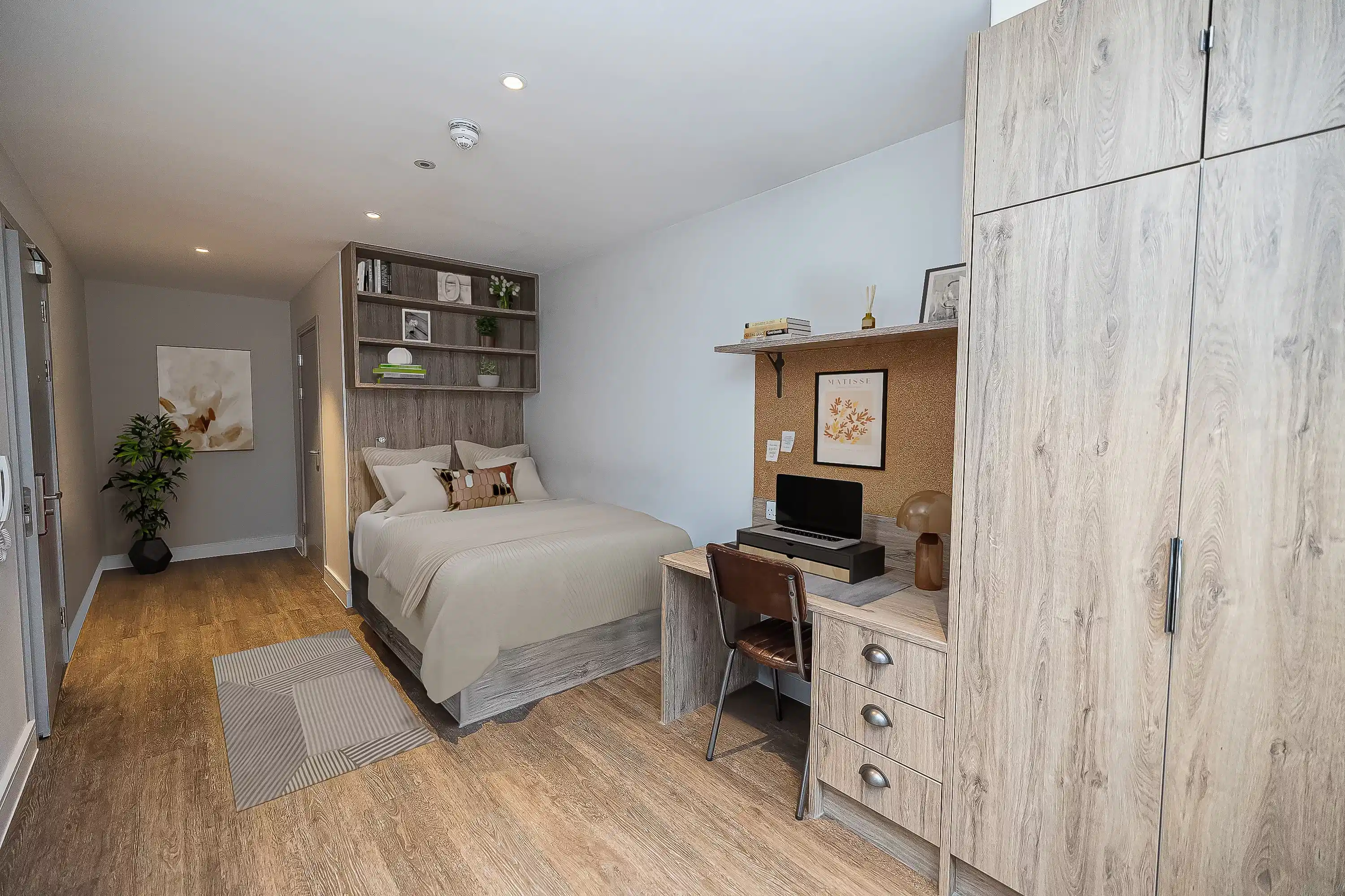  Diamond Ensuite - Bedroom