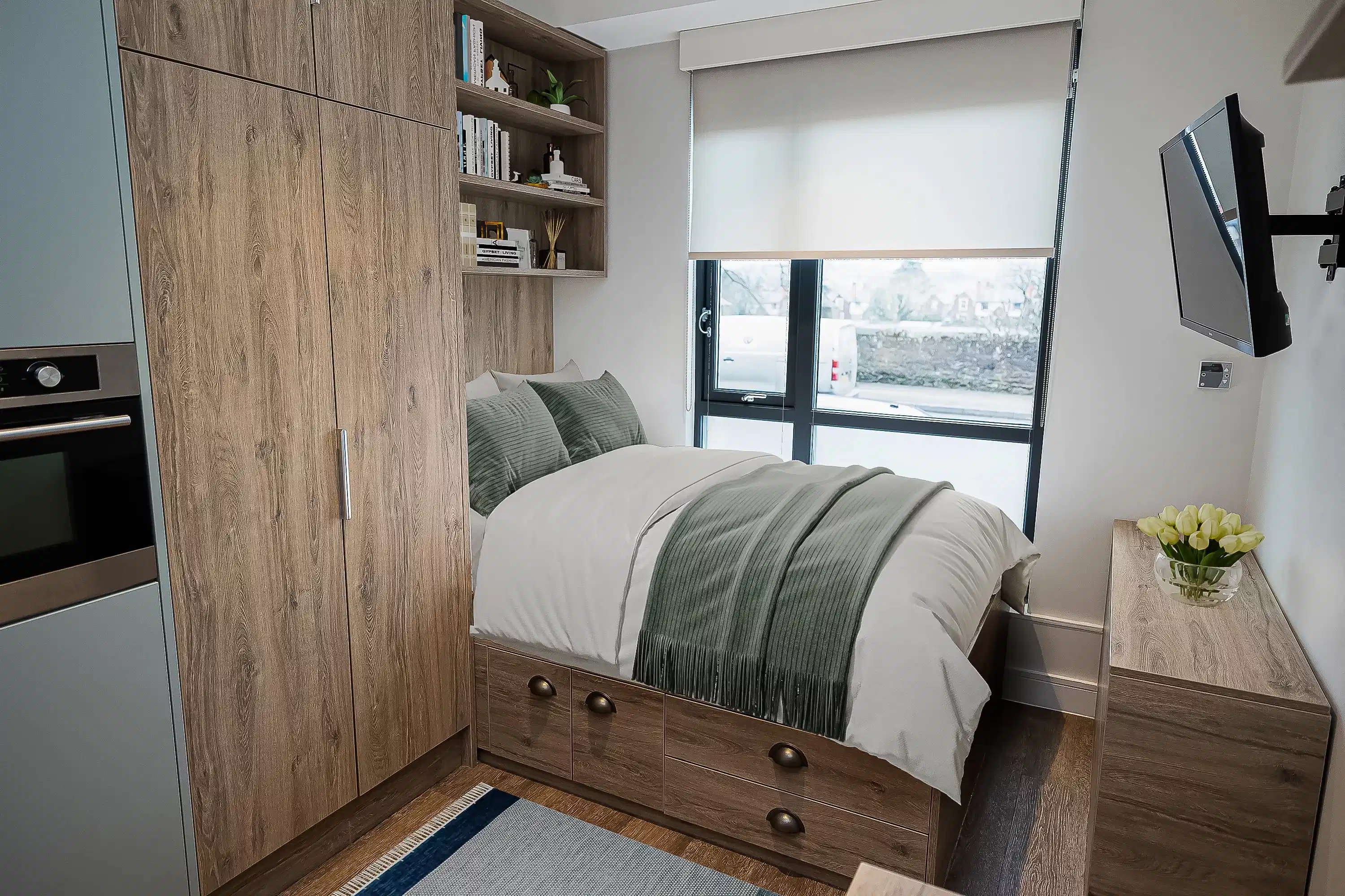 Silver Studio - Bedroom