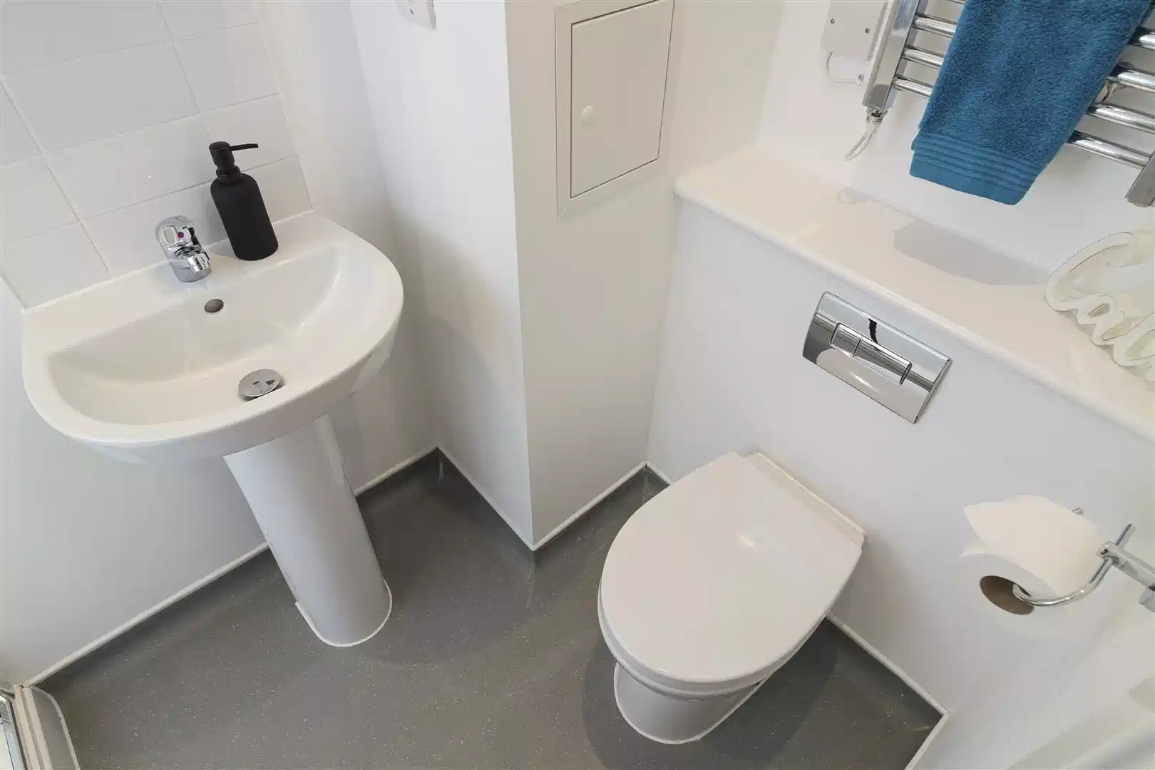 Studio Style U06 - Bathroom