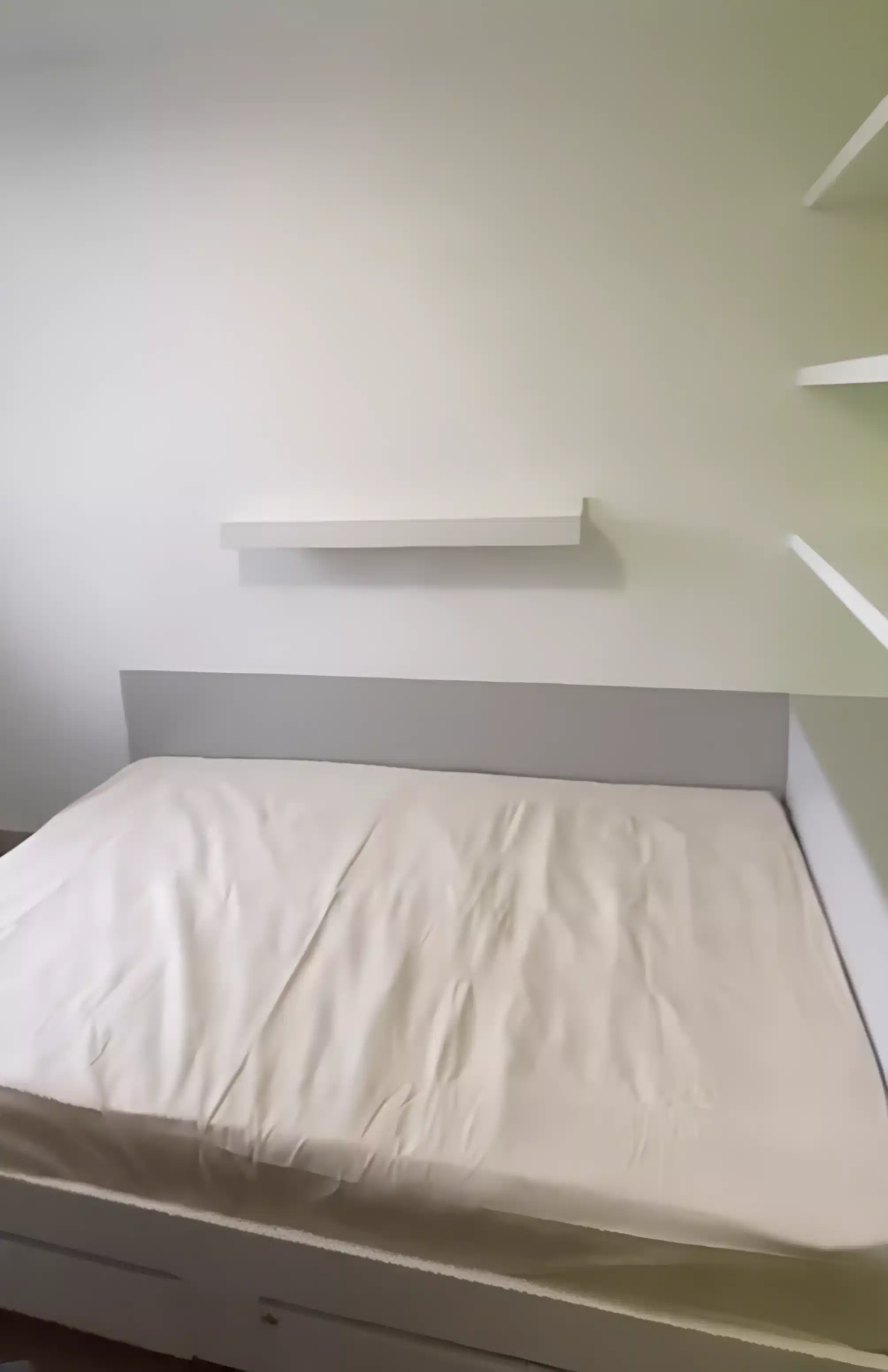 Ensuite Bedroom (8 Bed) - Bedroom
