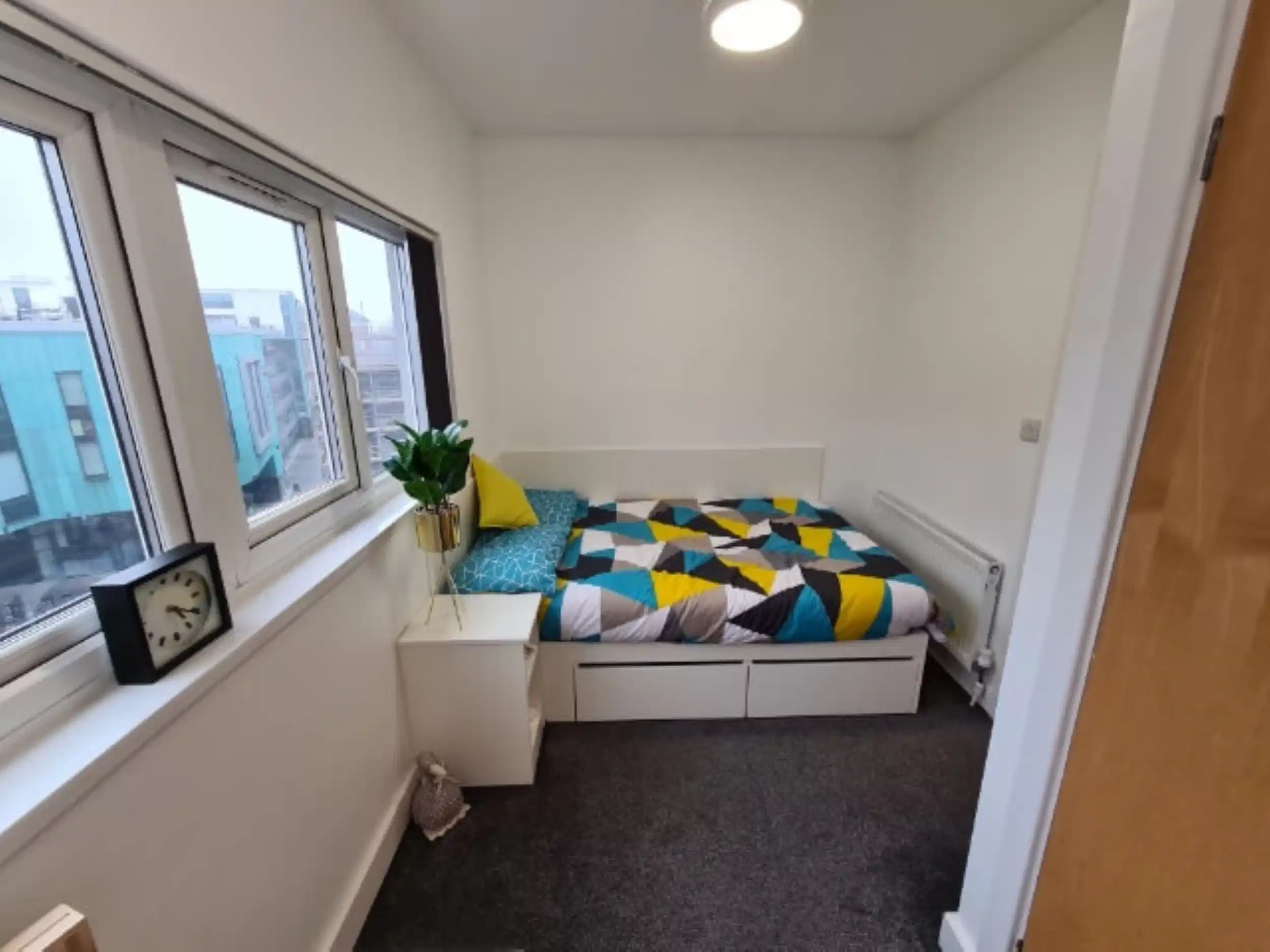 Silver Ensuite - Bedroom