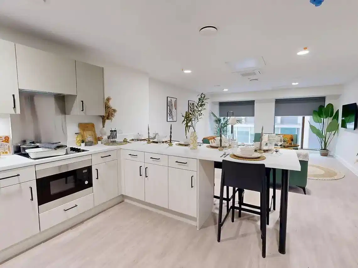 Classic Ensuite  - Kitchen