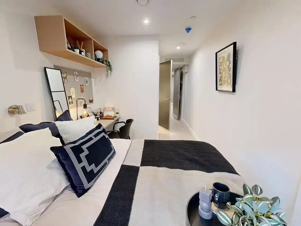 Classic Ensuite  - Bedroom