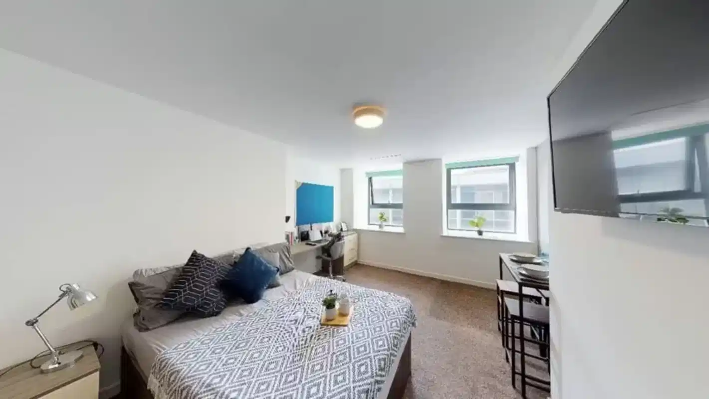 Premium Studio - Single - Bedroom