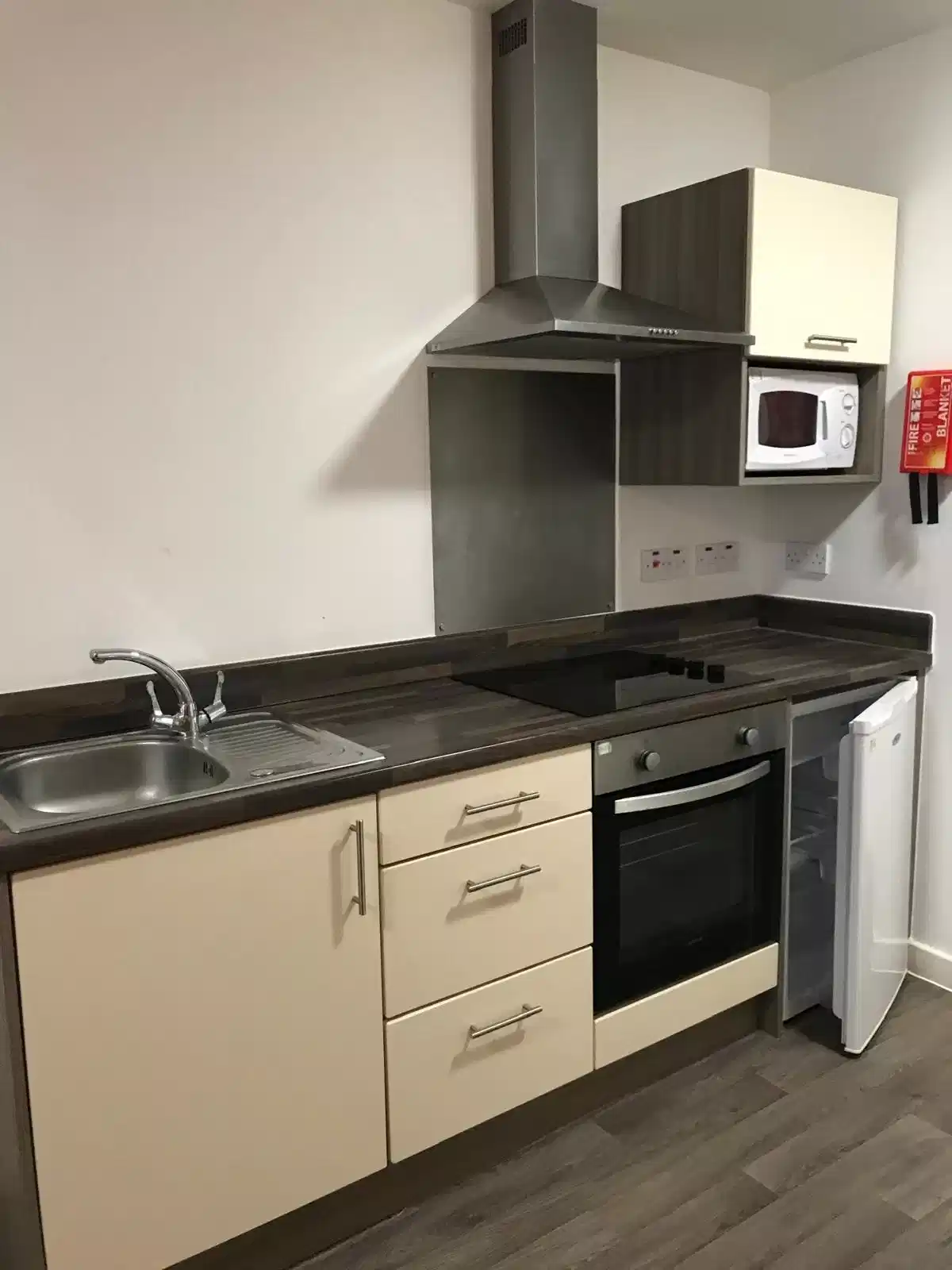 Premium Studio - Single - Kitchen
