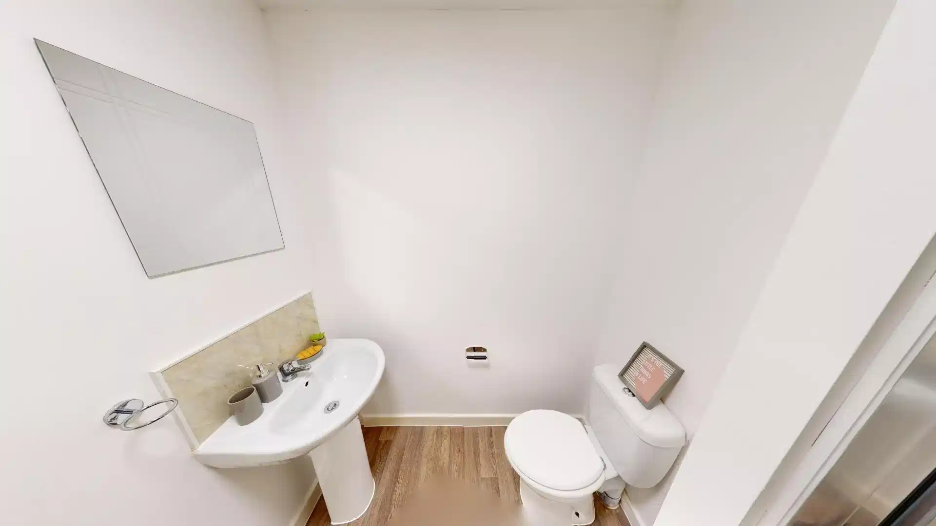 Classic Studio - Bathroom