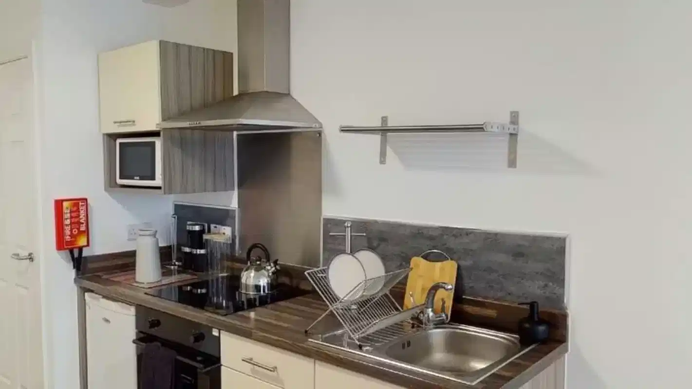 Premium Studio - Single - Kitchen