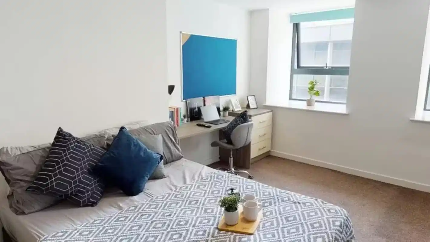 Premium Studio - Single - Bedroom