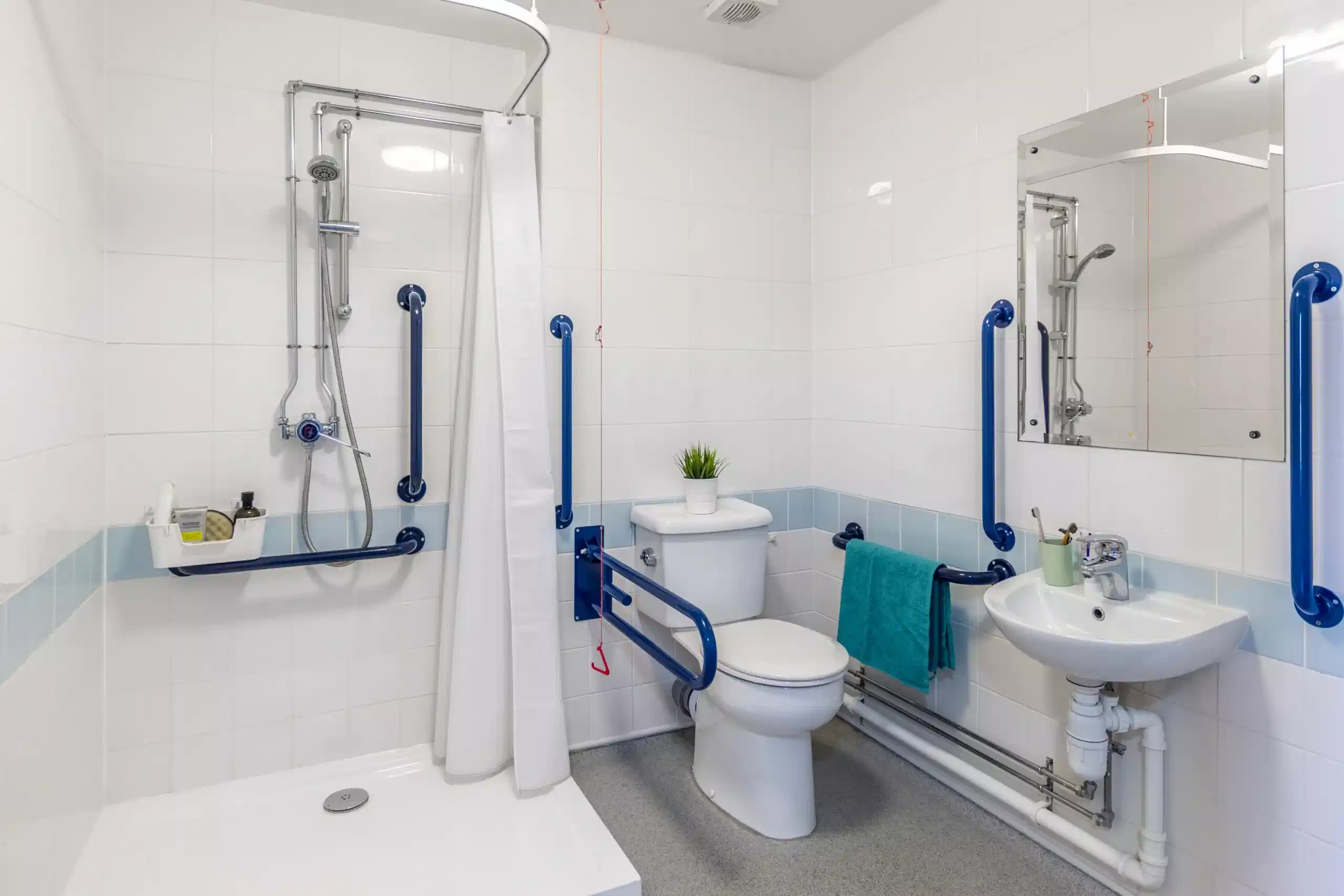 Studio with Wet Room - Bathroom
