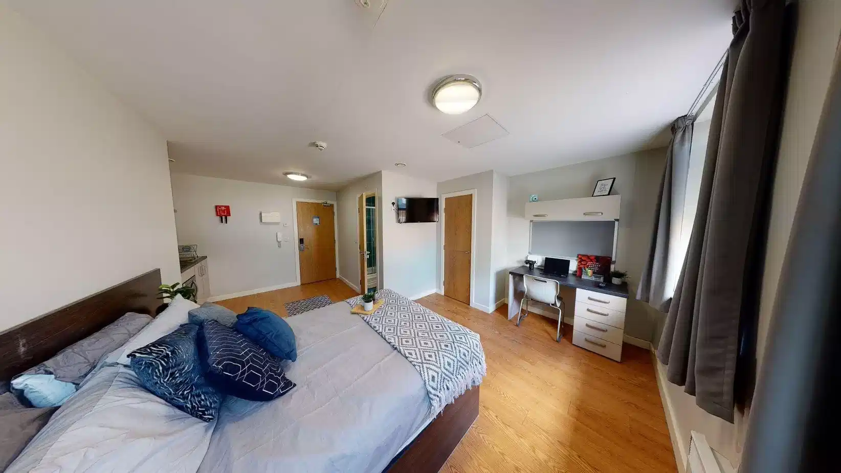 Premium Studio - Double Bed - Bedroom