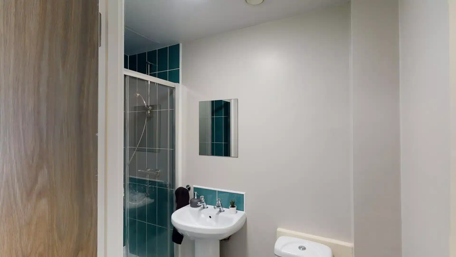 Classic Studio - Bathroom